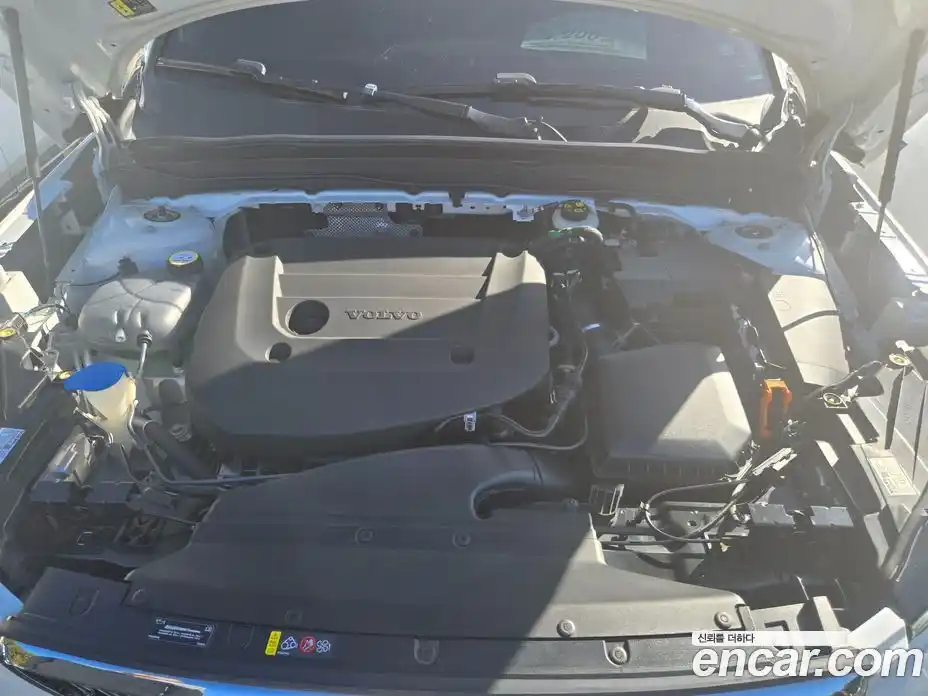 Volvo XC40 2023 2.0 Автомат в Москве № 164760, фото 20