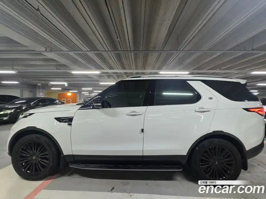 Land Rover Discovery 2018 3.0 Автомат в Москве № 166805, фото 4