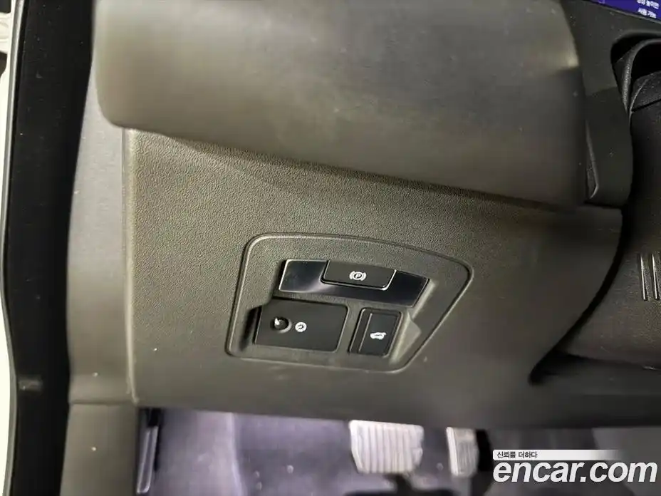 Land Rover Range-Rover Velar 2018 3.0 Автомат в Москве № 166891, фото 14