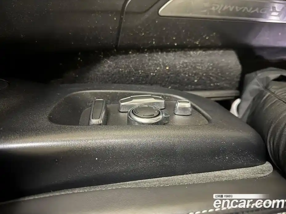 Land Rover Range-Rover Velar 2018 3.0 Автомат в Москве № 166891, фото 16