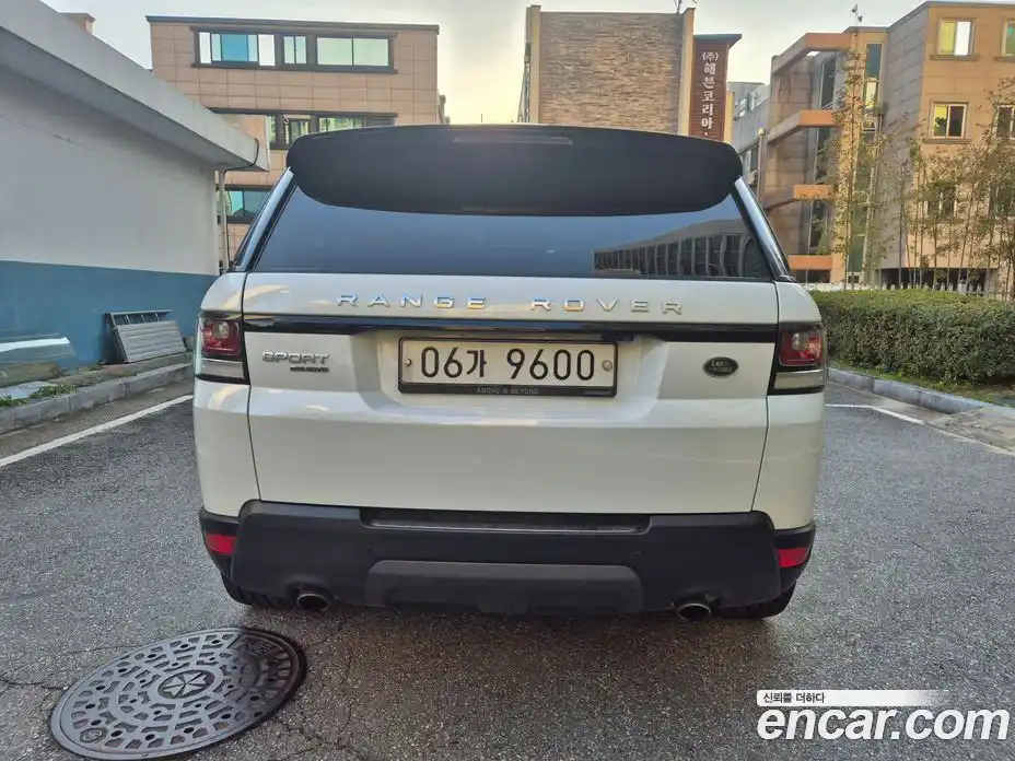 Land Rover Range-Rover Sport 2016 3.0 Автомат в Москве № 166910, фото 4