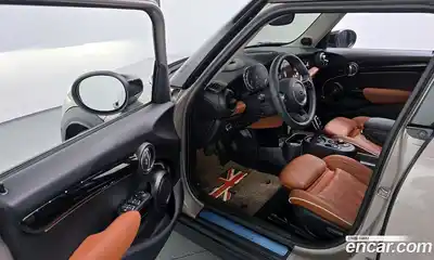 Mini Cooper 2024 2.0 Автомат в Москве № 167074, миниатюра 10