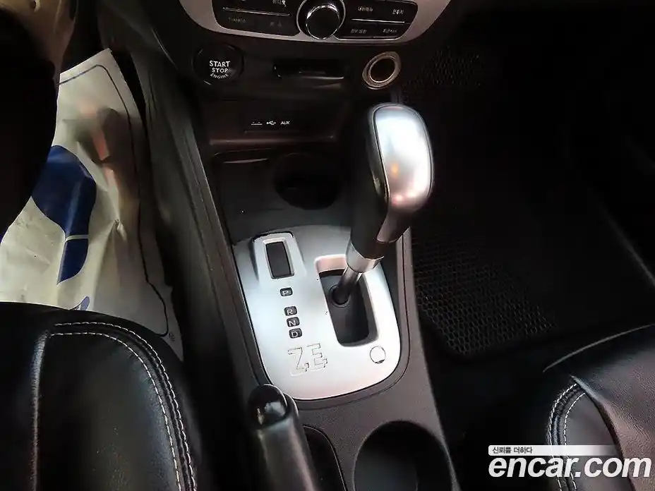 Renault SM3 2013 гидро в Москве № 186466, фото 10