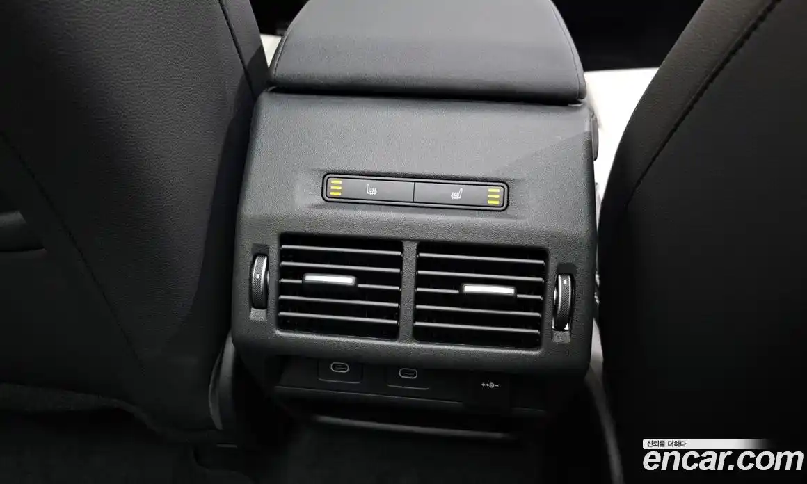 Land Rover Discovery Sport 2025 2.0 Автомат в Москве № 198090, фото 17