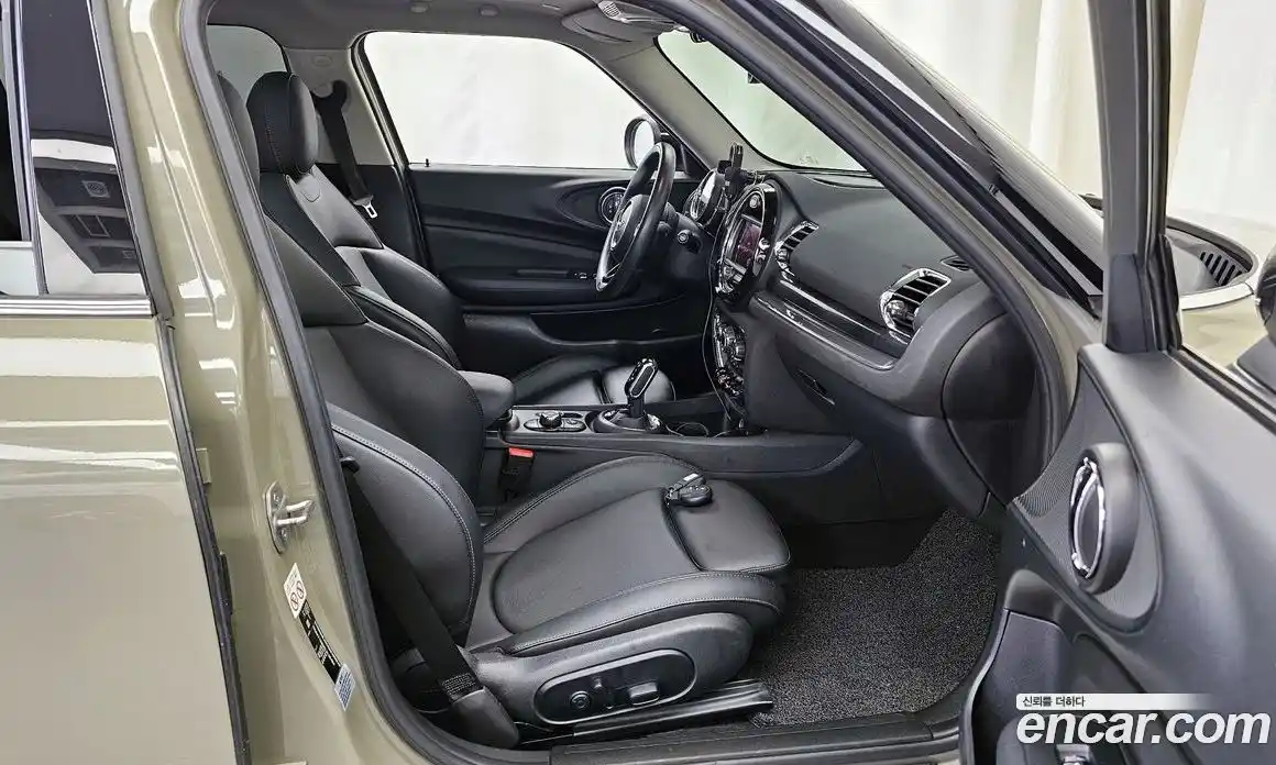 Mini Clubman 2020 2.0 Автомат в Москве № 198413, фото 11