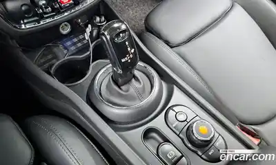 Mini Clubman 2020 2.0 Автомат в Москве № 198413, миниатюра 9