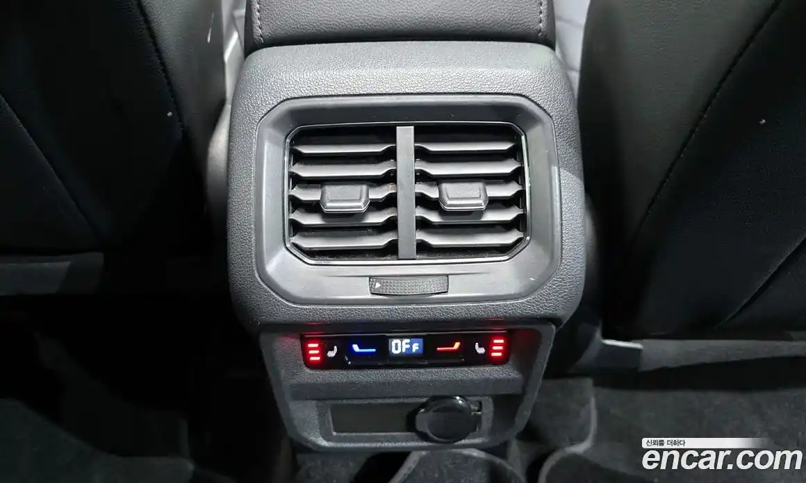 Volkswagen Tiguan 2023 2.0 Автомат в Москве № 199071, фото 19