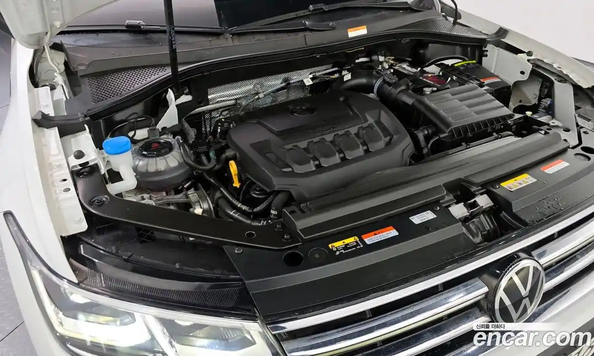 Volkswagen Tiguan 2023 2.0 Автомат в Москве № 199071, фото 6