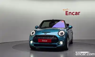 Mini Cooper Convertible 2017 2.0 Автомат в Москве № 214391, миниатюра 3
