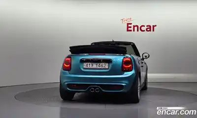 Mini Cooper Convertible 2017 2.0 Автомат в Москве № 214391, миниатюра 4