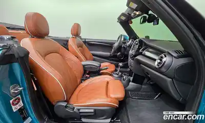 Mini Cooper Convertible 2017 2.0 Автомат в Москве № 214391, миниатюра 10