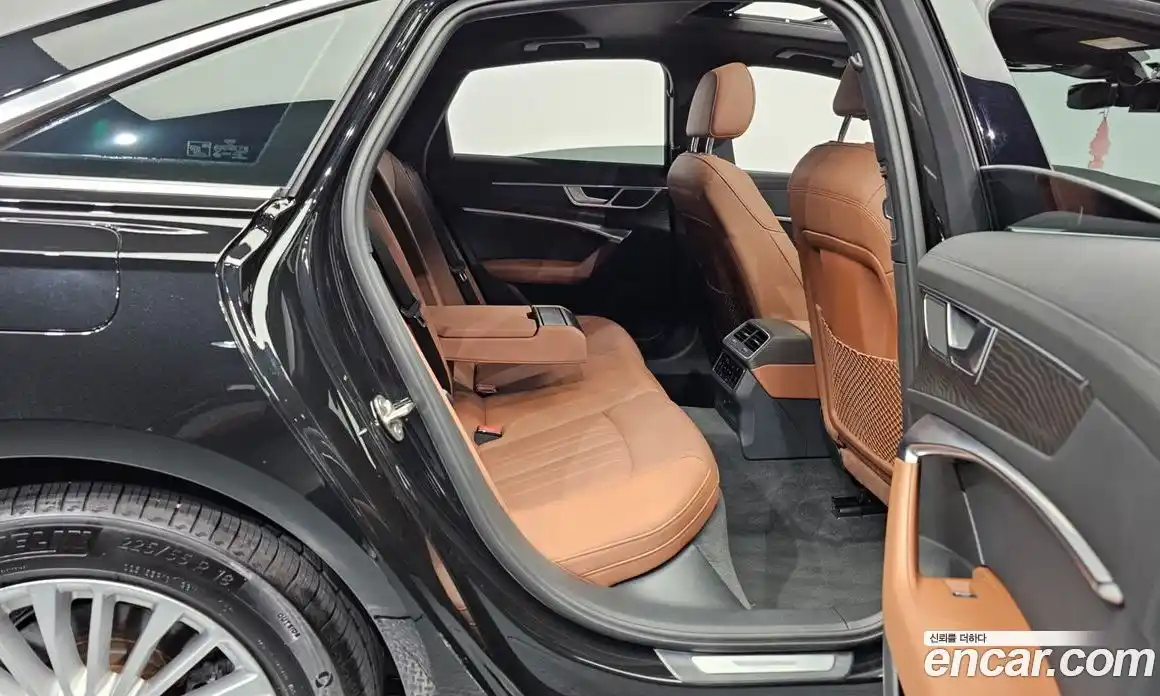 Audi A6 2021 2.0 Автомат в Москве № 230070, фото 12