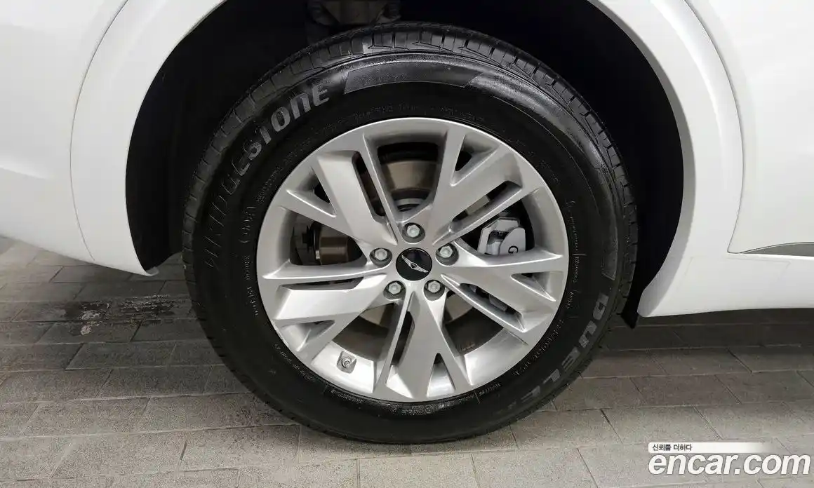 Genesis GV70 2024 2.5 Автомат в Москве № 24568, фото 5