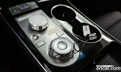 Genesis GV70 2024 2.5 Автомат в Москве № 24568, миниатюра 9