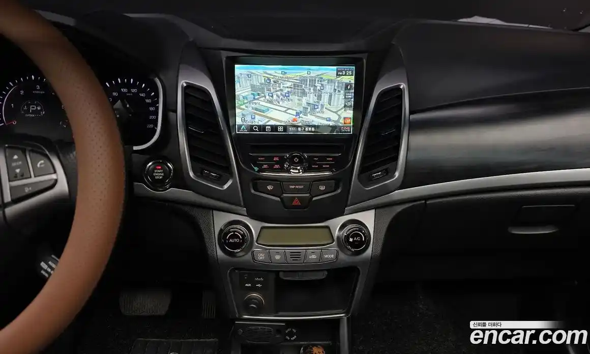 SsangYong Korando 2015 2.0 Автомат в Москве № 31467, фото 15