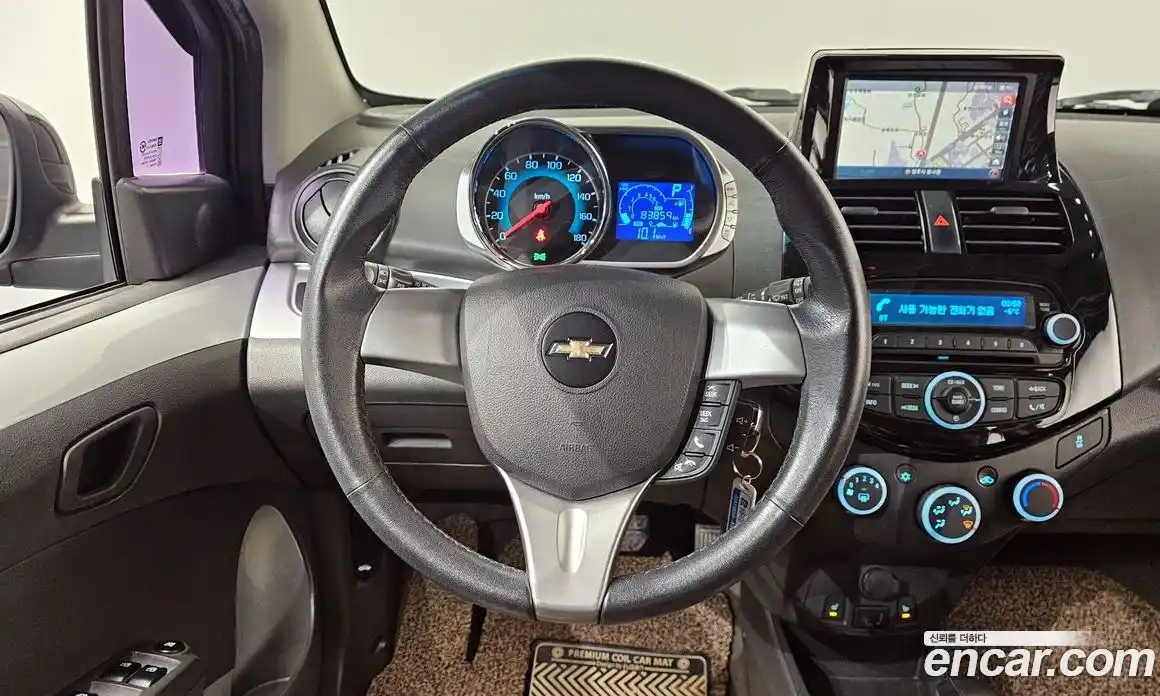 Chevrolet Spark 2015 1.0 Автомат в Москве № 37539, фото 13