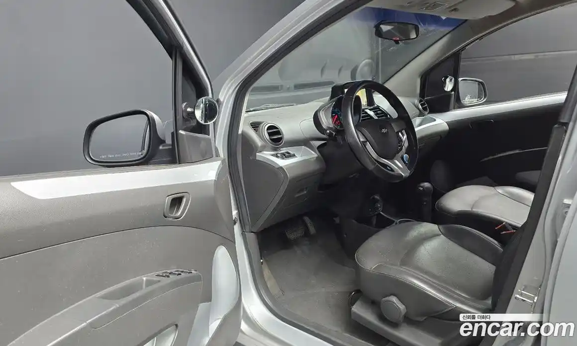 Chevrolet Spark 2014 1.0 Автомат в Москве № 37993, фото 11