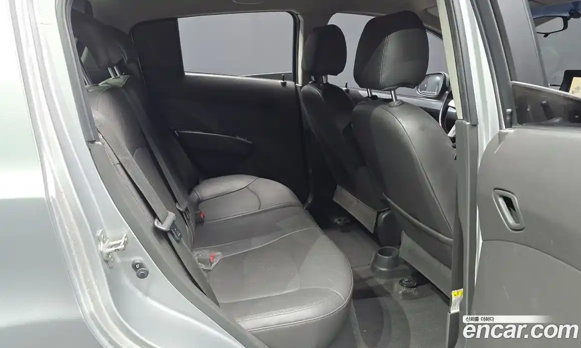 Chevrolet Spark 2014 1.0 Автомат в Москве № 37993, фото 12