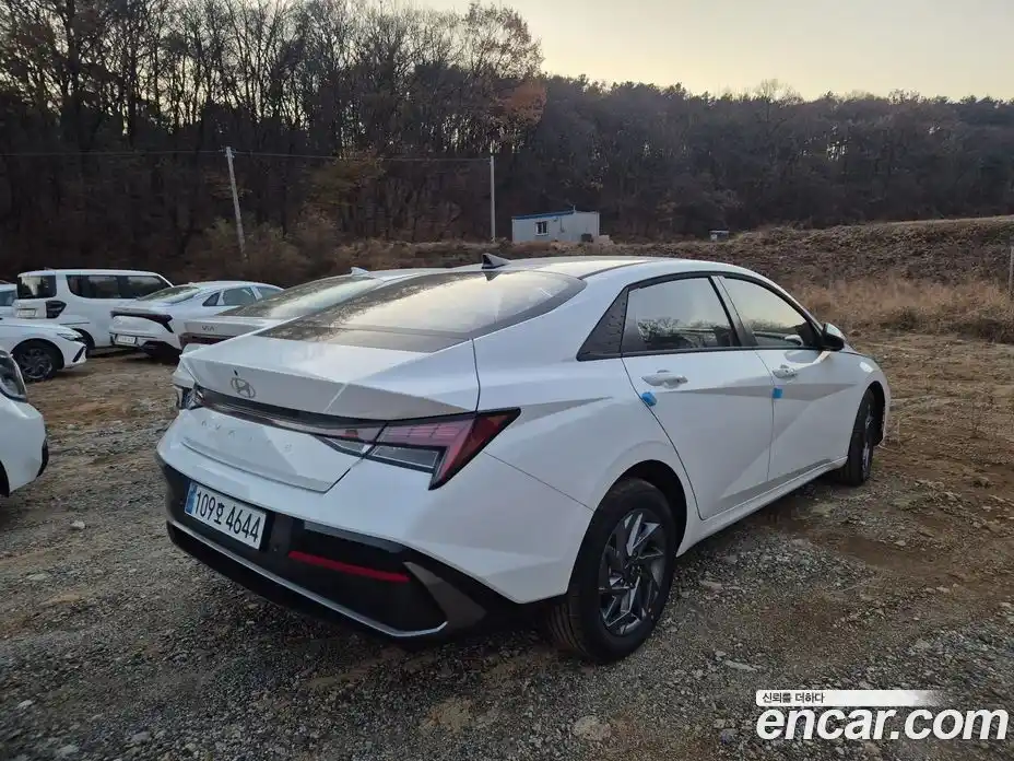 Hyundai Avante 2025 1.6 Автомат в Москве № 44254, фото 5