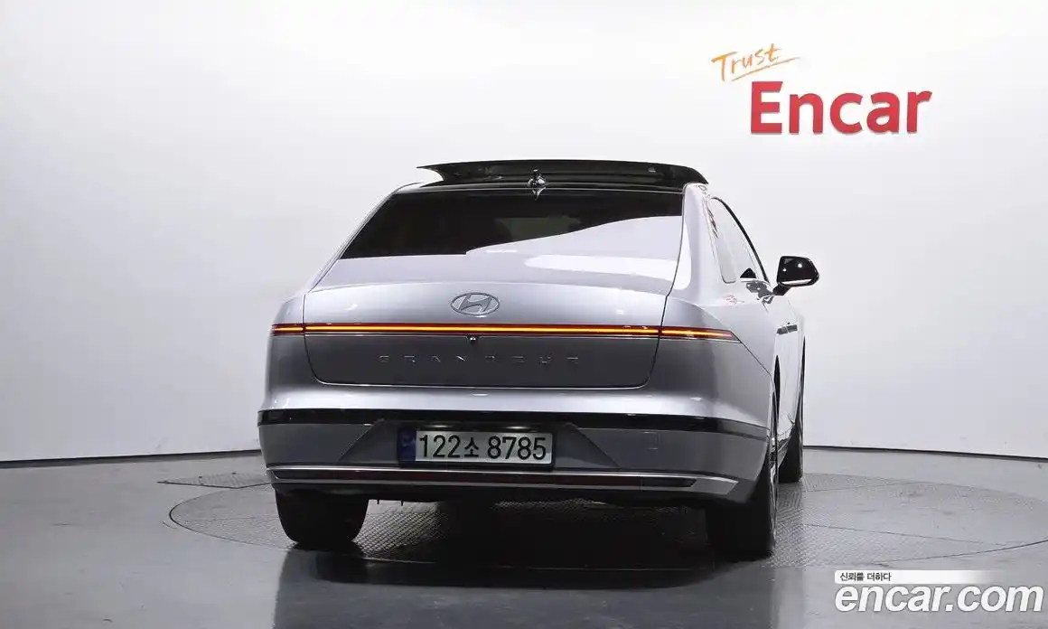 Hyundai Grandeur 2023 1.6 Автомат в Москве № 44632, фото 4