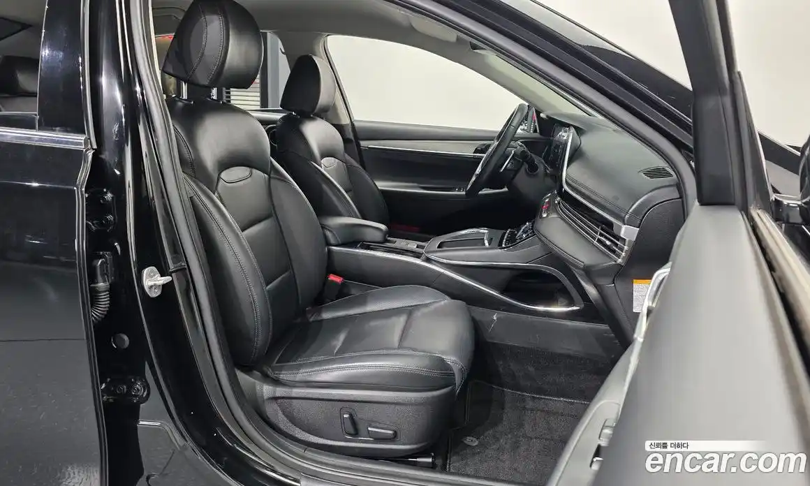 Hyundai Grandeur 2023 2.4 Автомат в Москве № 714264, фото 11