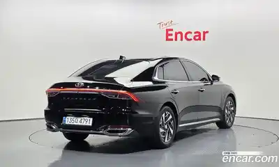 Hyundai Grandeur 2023 2.4 Автомат в Москве № 714264, миниатюра 2
