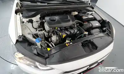 Hyundai Avante 2018 1.6 Автомат в Москве № 714265, миниатюра 5