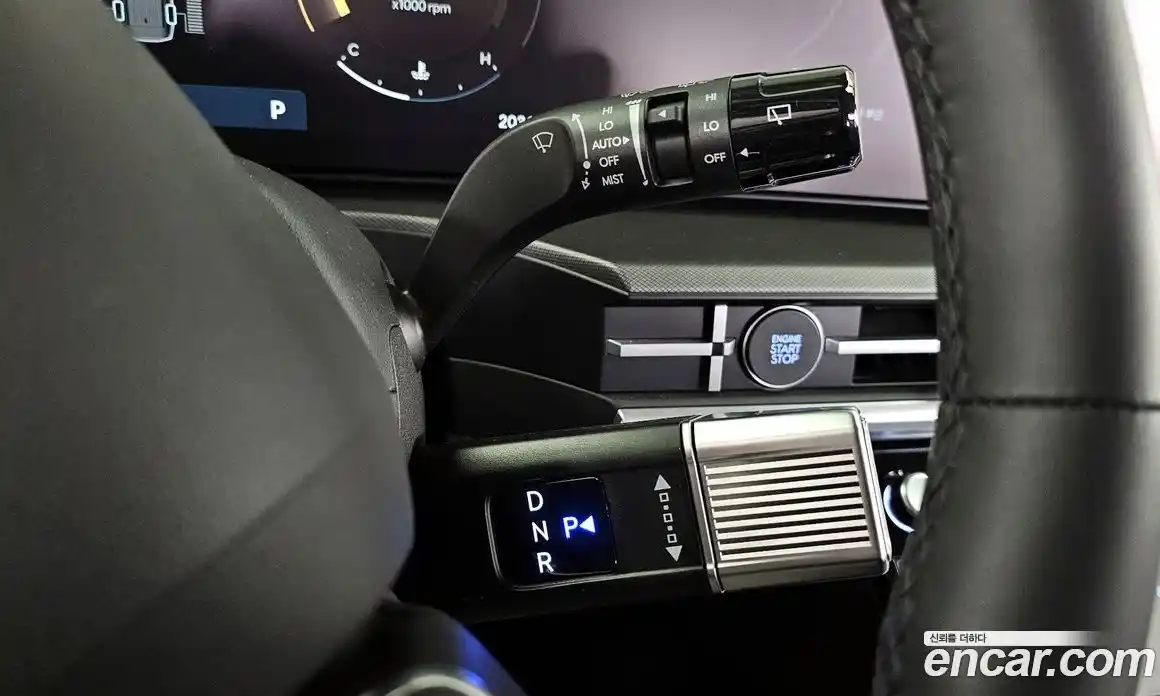 Hyundai Santa Fe 2025 2.5 Автомат в Москве № 714305, фото 9