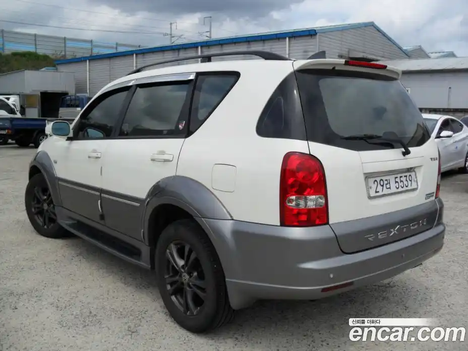 SsangYong Rexton 2011 2.0 Автомат в Москве № 714369, фото 5