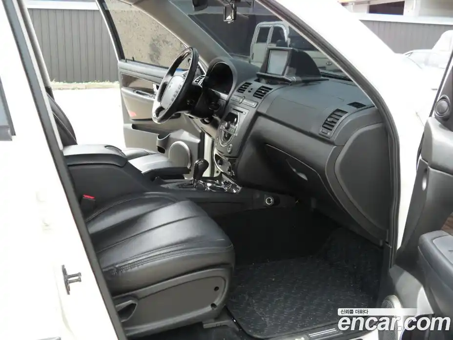 SsangYong Rexton 2011 2.0 Автомат в Москве № 714369, фото 10