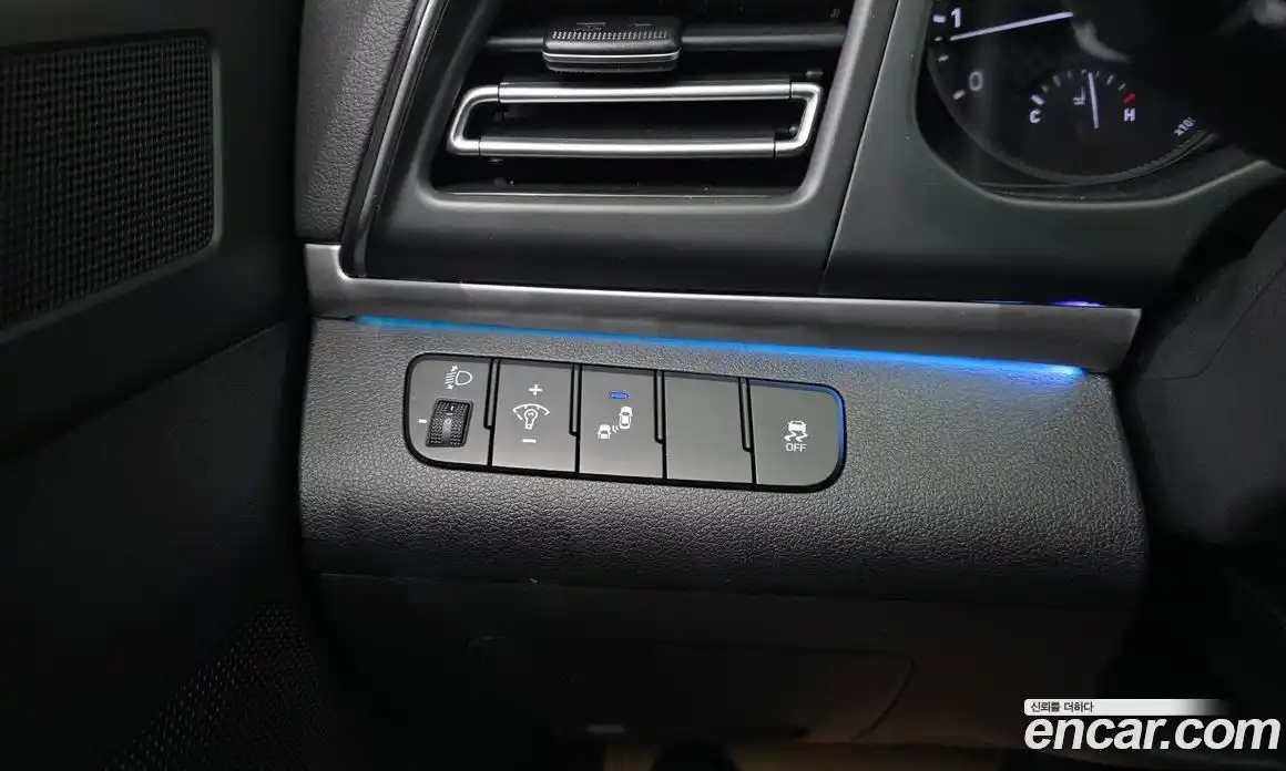 Hyundai Avante 2020 1.6 Автомат в Москве № 714625, фото 15