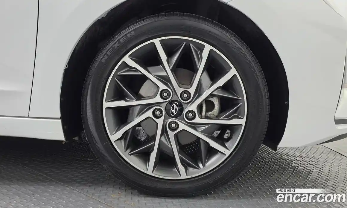 Hyundai Avante 2020 1.6 Автомат в Москве № 714625, фото 5