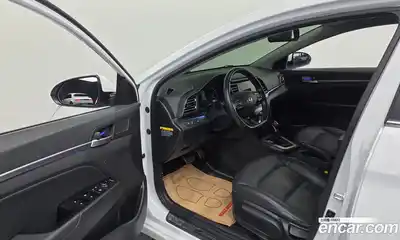 Hyundai Avante 2020 1.6 Автомат в Москве № 714625, миниатюра 10