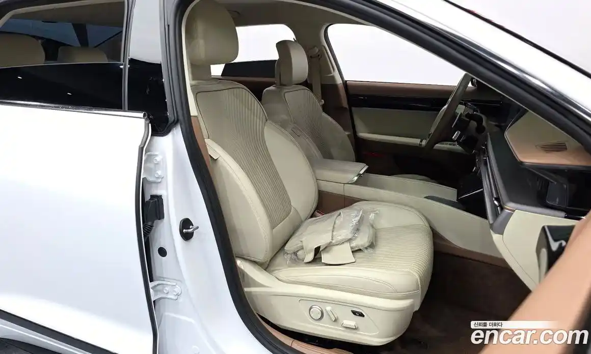 Hyundai Grandeur 2023 1.6 Автомат в Москве № 714651, фото 10