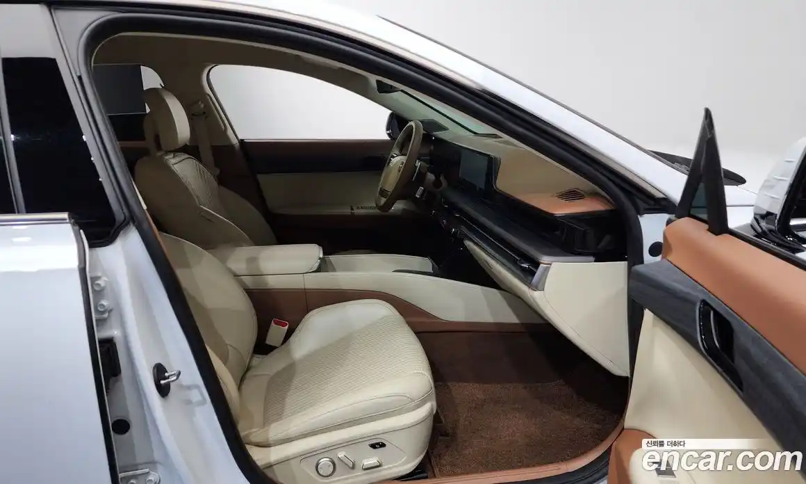 Hyundai Grandeur 2023 2.5 Автомат в Москве № 714712, фото 10