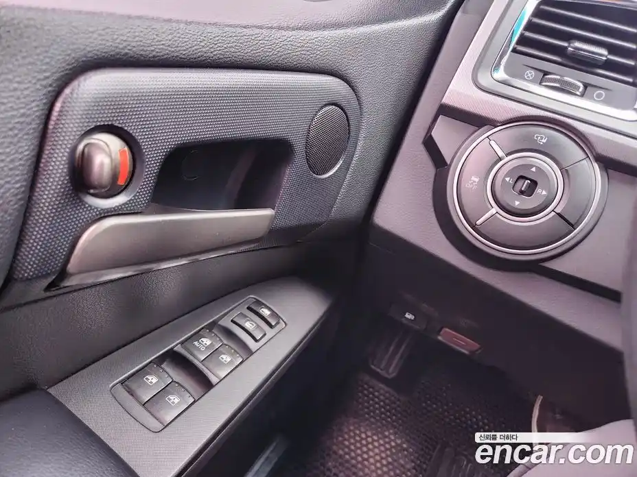 SsangYong Korando 2017 2.2 Автомат в Москве № 714740, фото 16