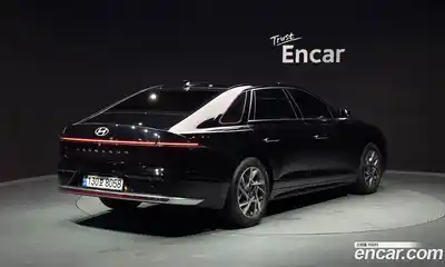 Hyundai Grandeur 2024 2.5 Автомат в Москве № 714909, миниатюра 2