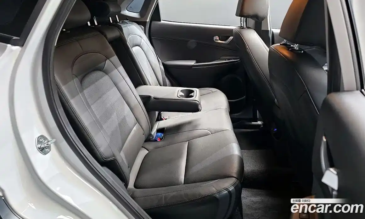 Hyundai Kona 2022 2.0 Автомат в Москве № 714914, фото 12