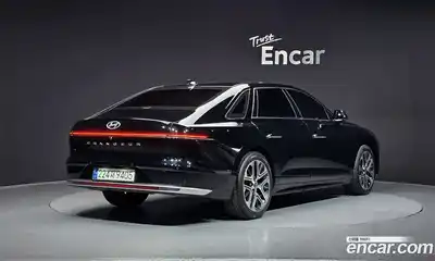 Hyundai Grandeur 2023 2.5 Автомат в Москве № 714979, миниатюра 2