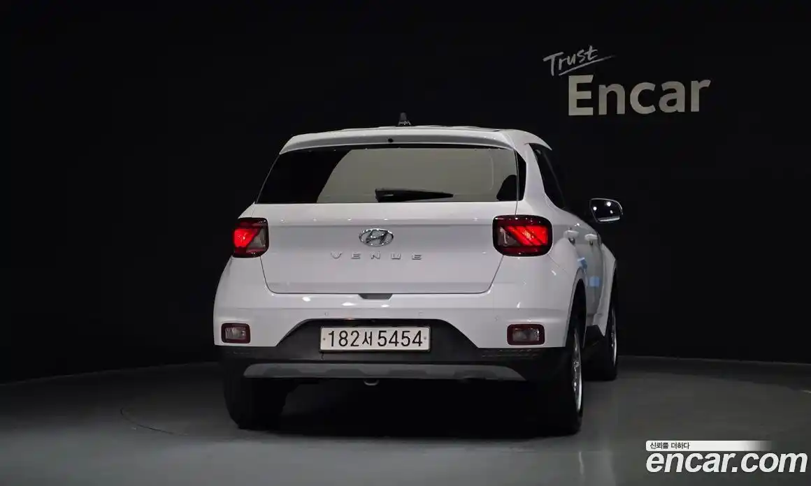 Hyundai Venue 2021 1.6 Автомат в Москве № 715195, фото 4