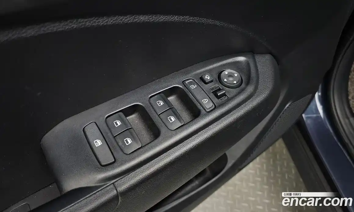 Hyundai Venue 2022 1.6 Автомат в Москве № 715232, фото 19