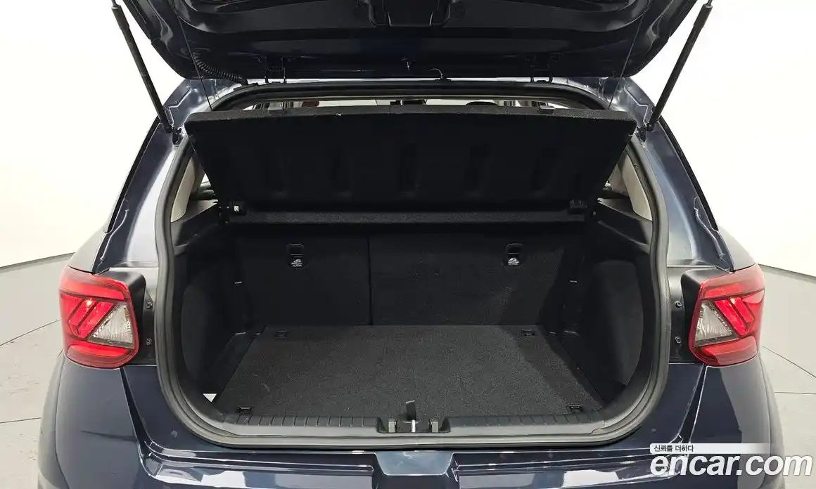 Hyundai Venue 2022 1.6 Автомат в Москве № 715232, фото 20