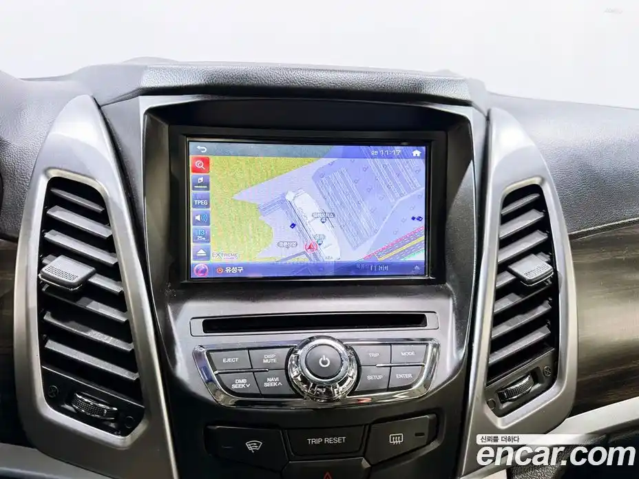 SsangYong Korando 2015 2.0 Автомат в Москве № 715655, фото 11