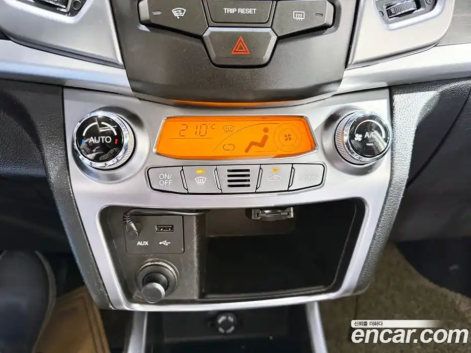 SsangYong Korando 2015 2.0 Автомат в Москве № 715655, фото 10