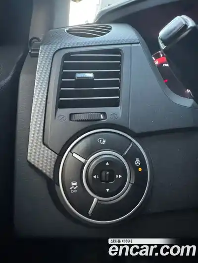 SsangYong Korando 2015 2.0 Автомат в Москве № 715714, миниатюра 4