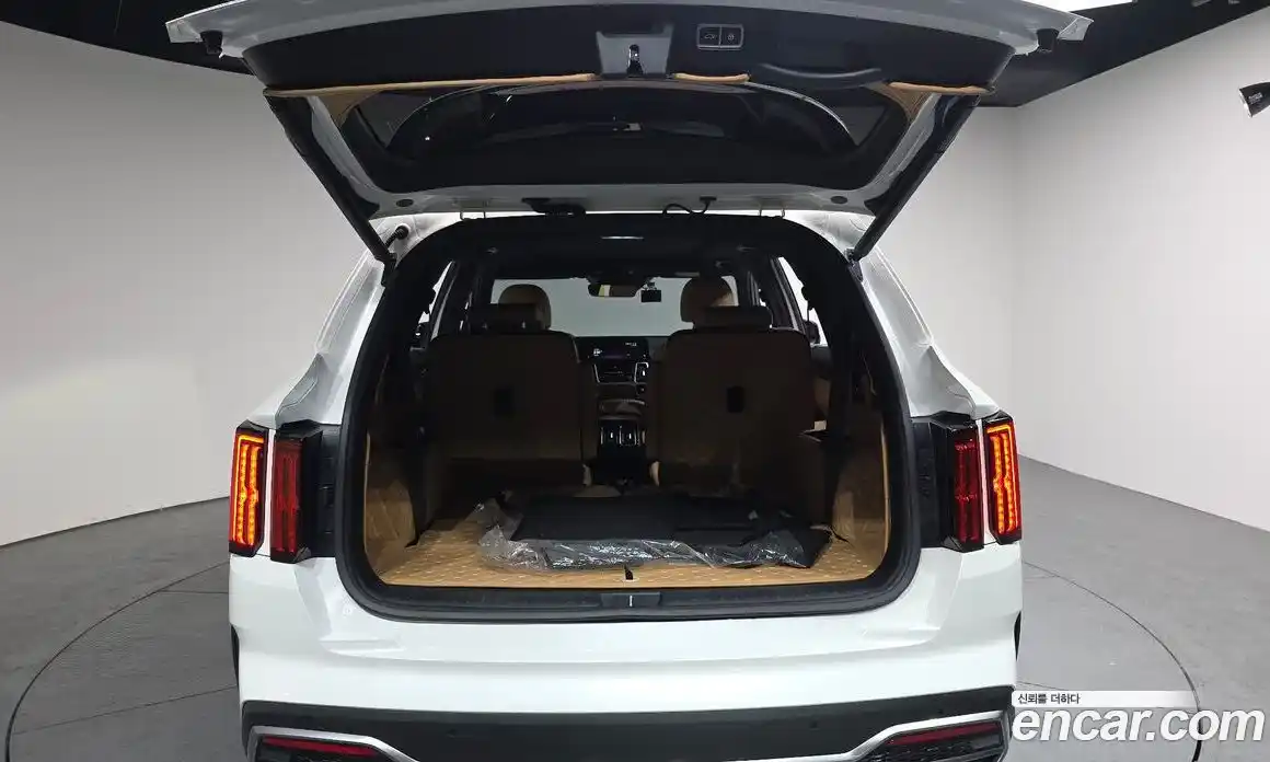 Kia Sorento 2023 2.5 Автомат в Москве № 715808, фото 19