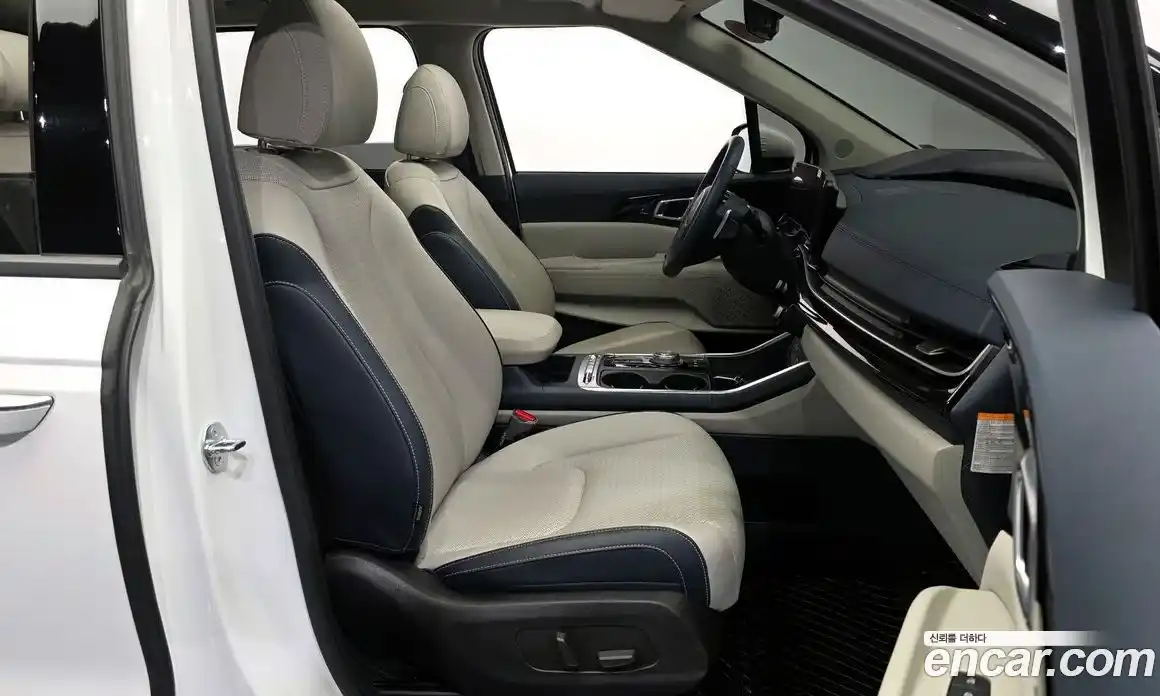 Kia Canival 2024 1.6 Автомат в Москве № 715857, фото 11