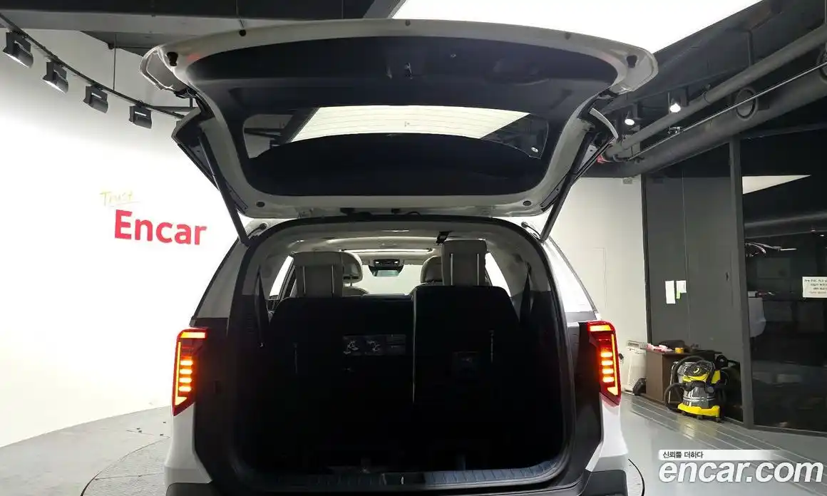 Kia Canival 2024 1.6 Автомат в Москве № 715857, фото 20