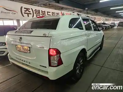 SsangYong Korando 2016 2.0 Автомат в Москве № 715919, миниатюра 3