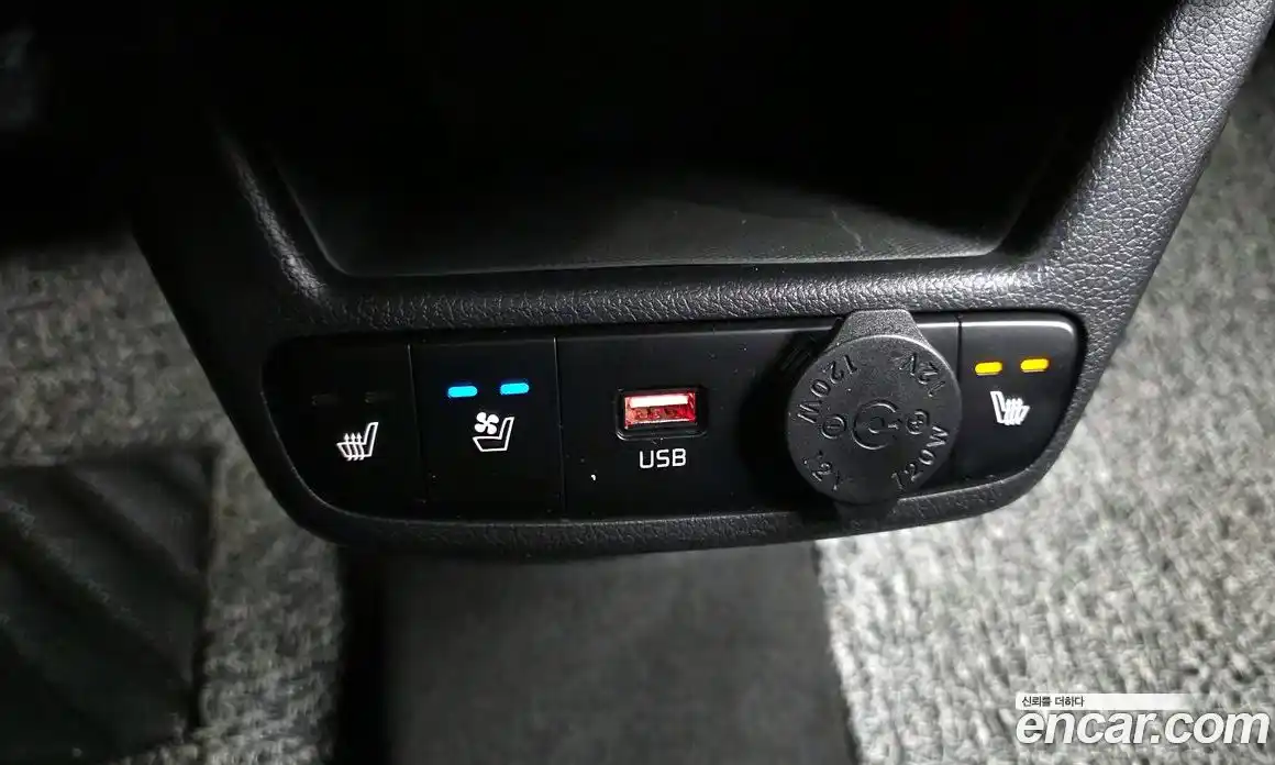 Kia Ray 2023 0.1 Автомат в Москве № 715927, фото 18